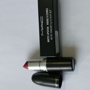 Matte Lipstick